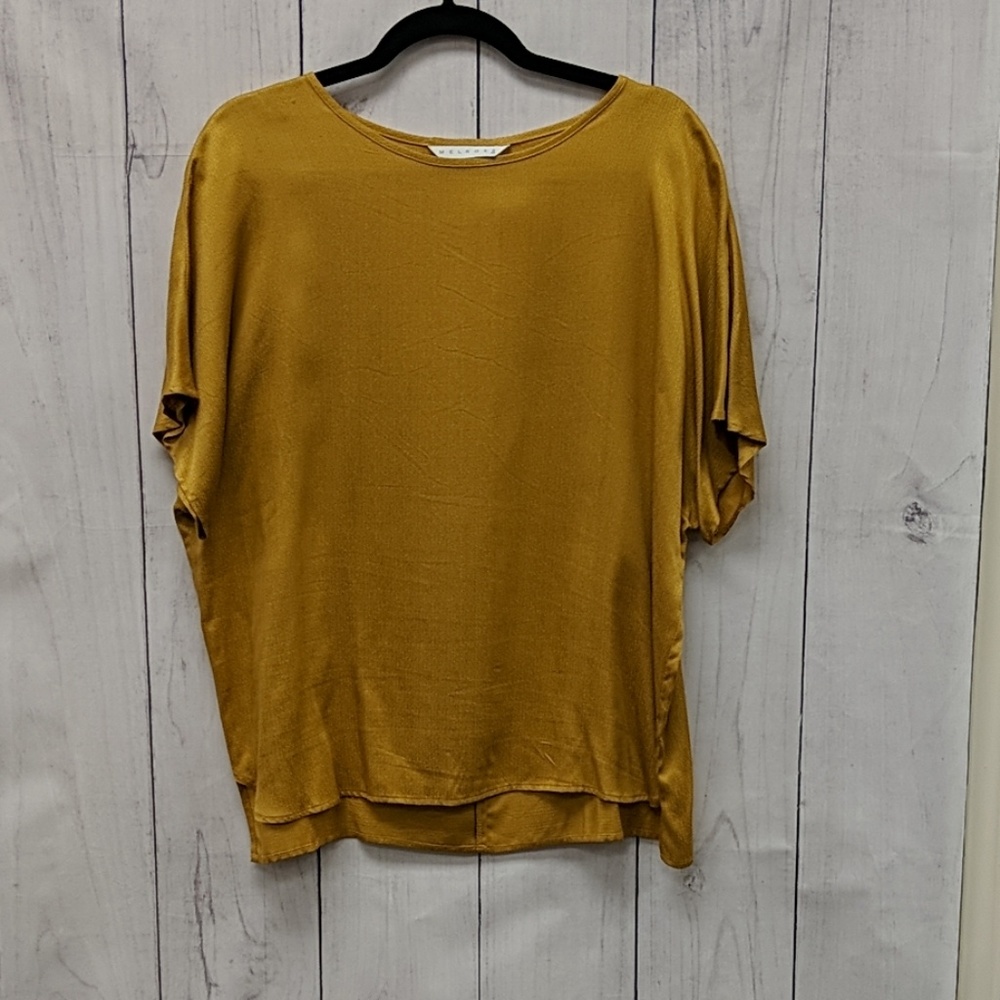Melrose Gold Flowy Short Sleeve Summer Blo…